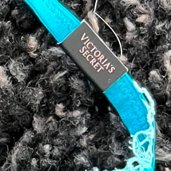 Victoria Secret Blue Bralette Never Worn - Picture 3 of 4